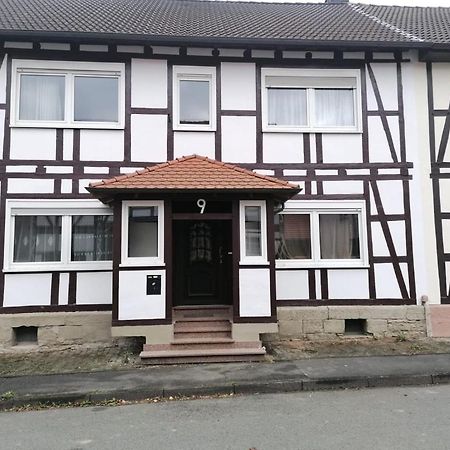 Monteurzimmer Oberlistingen Zweibettzimmer Mit 2 Baedern Breuna Zewnętrze zdjęcie