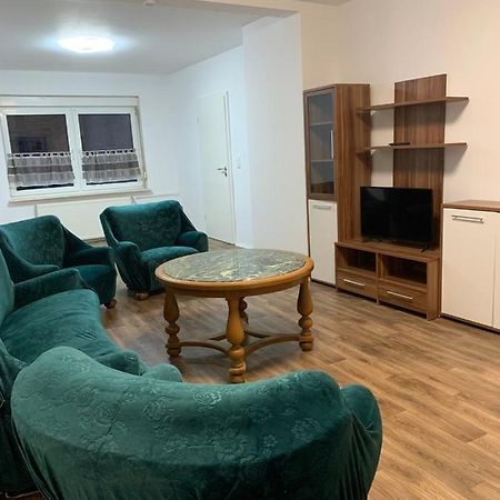 Monteurzimmer Oberlistingen Zweibettzimmer Mit 2 Baedern Breuna Zewnętrze zdjęcie