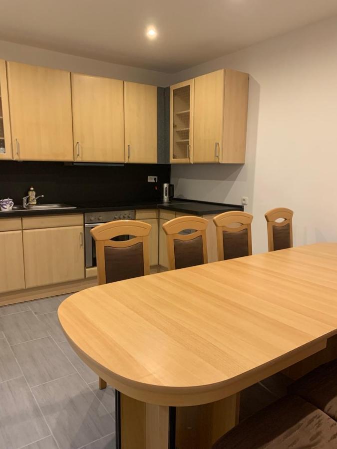 Monteurzimmer Oberlistingen Zweibettzimmer Mit 2 Baedern Breuna Zewnętrze zdjęcie
